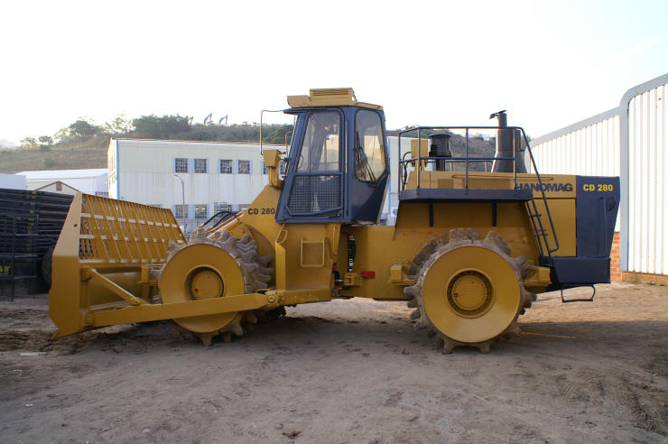 Hanomag CD280 Landfill Compactor